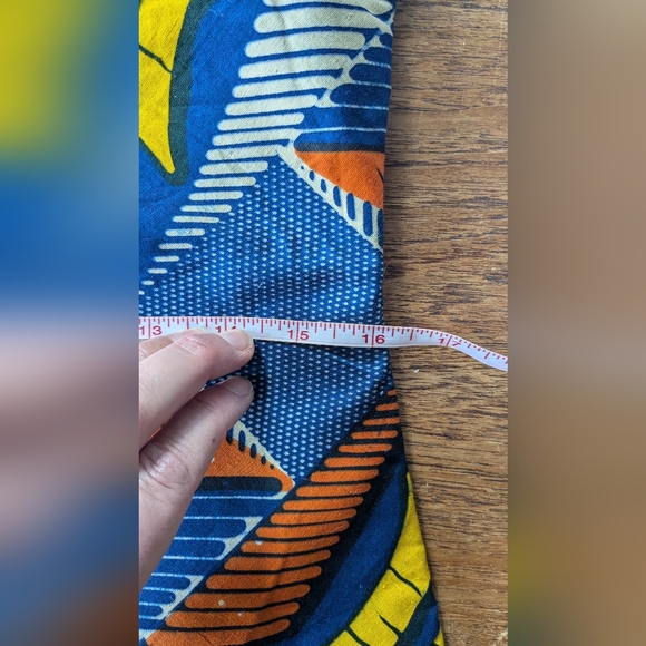 Structured, geometric 60s style dress - Picture 5 of 5